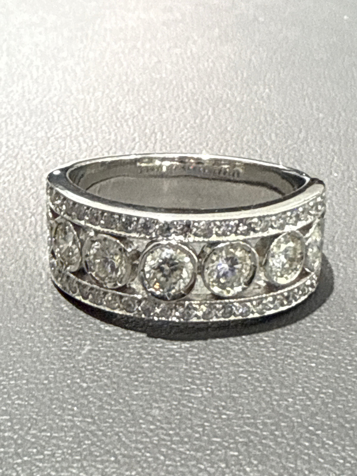 14K white gold 9MM diamond ring with all natural diamonds. DTW=2.27CT - G-H/VS-SI. 9.6GR. Finger size 10.5