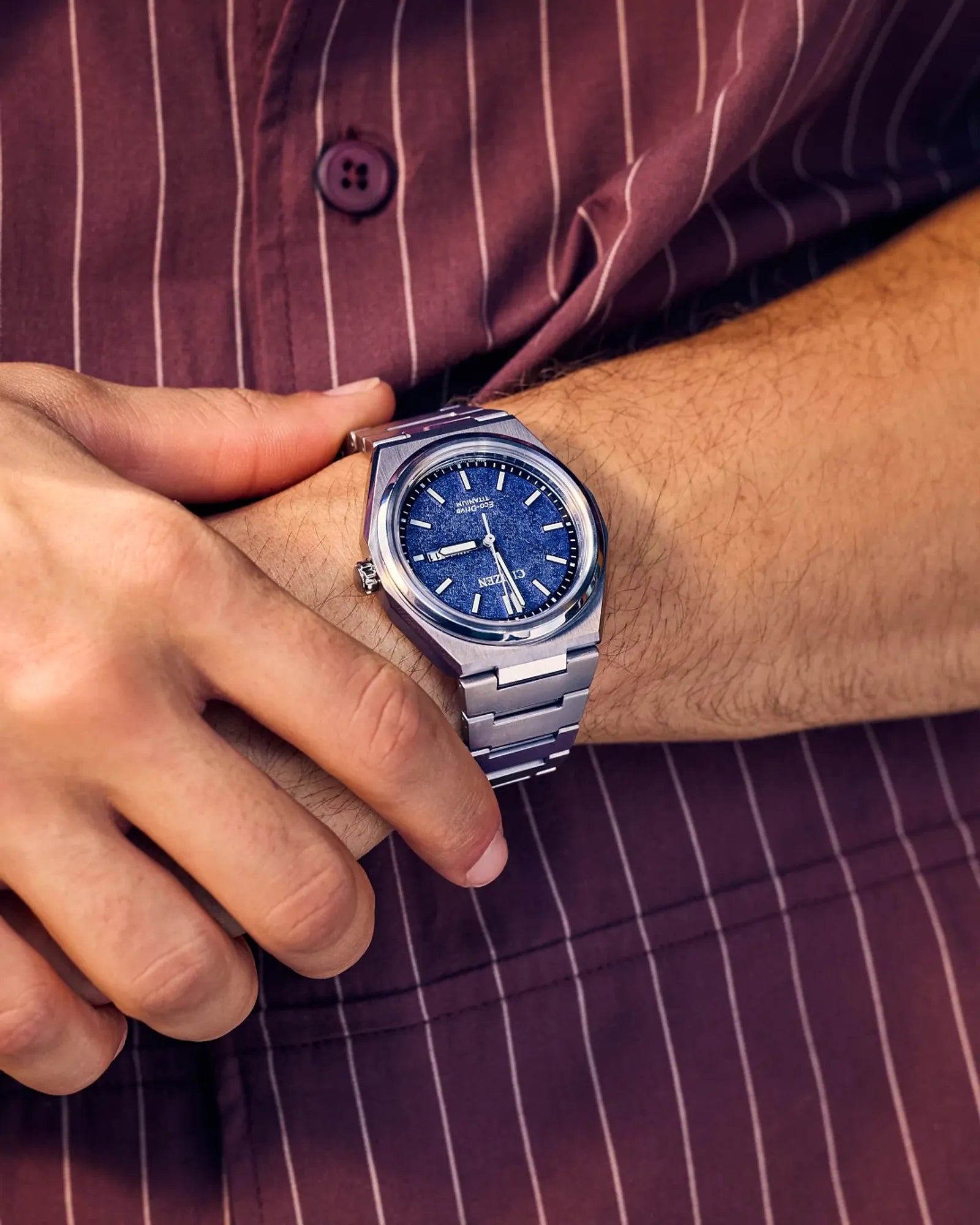Zenshin Three-hand Blue Dial Super Titanium Bracelet AW0130-85L | CITIZEN